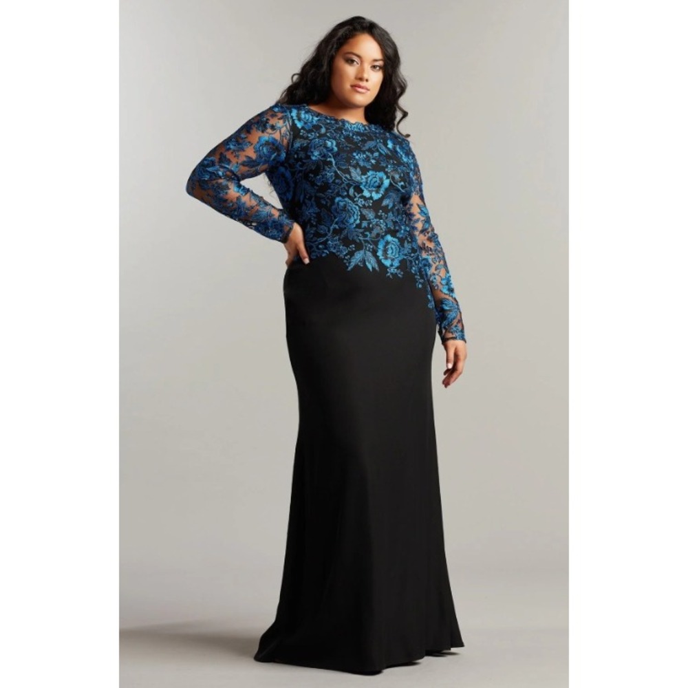 Tadashi Shoji Burcu Embroidered Crepe Gown Lapis Black Plus Size 24 Formal Event